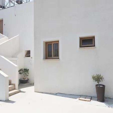 Pernera Nest شقة *